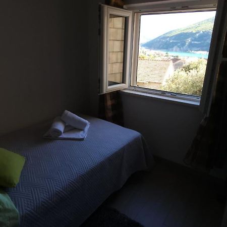 Tranquility And Nature In 4 Bedroom With Sea View Mokošica エクステリア 写真