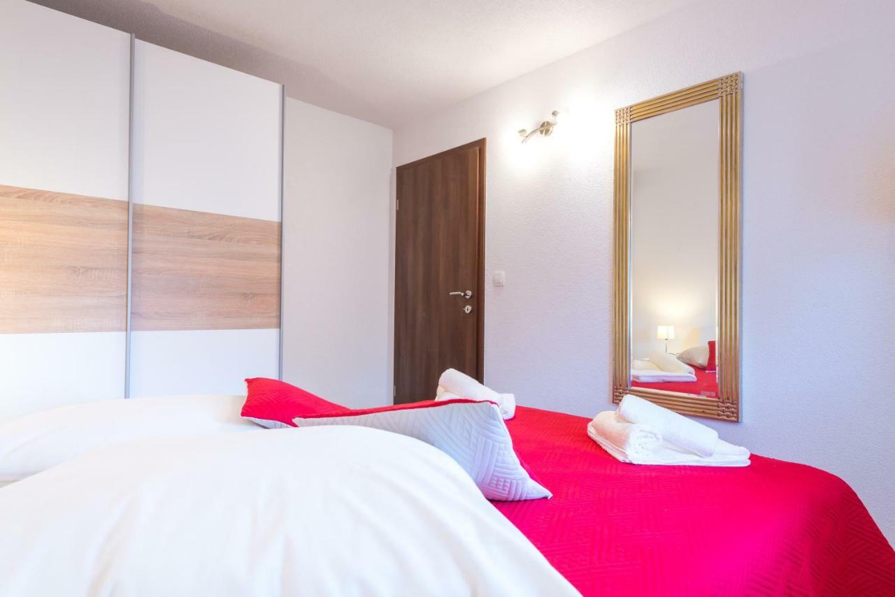 Tranquility And Nature In 4 Bedroom With Sea View Mokošica エクステリア 写真