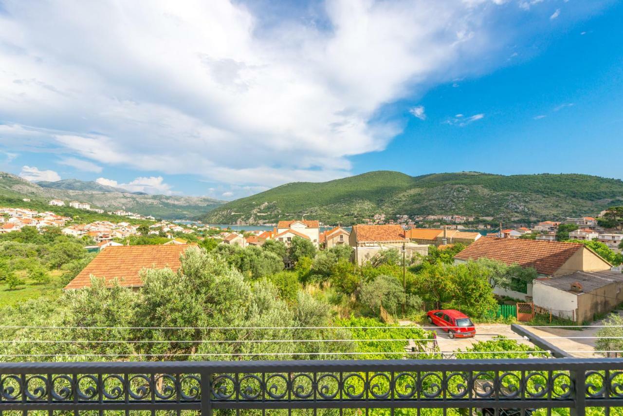 Tranquility And Nature In 4 Bedroom With Sea View Mokošica エクステリア 写真
