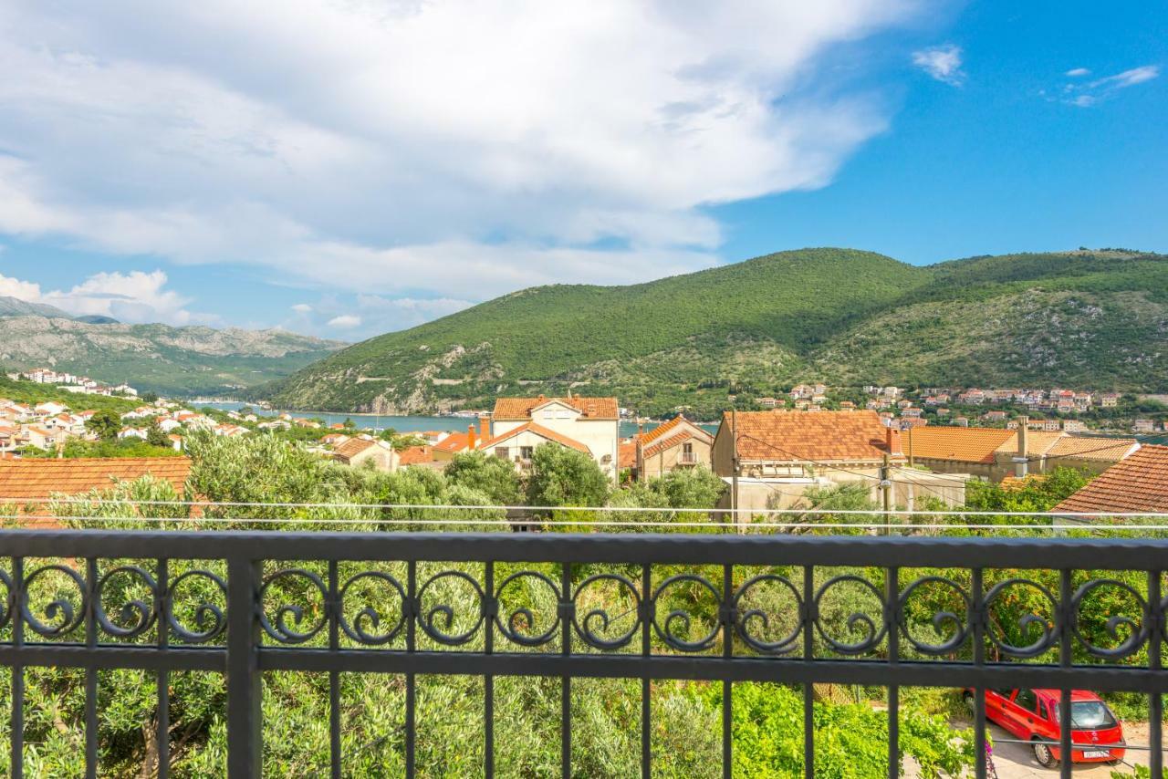 Tranquility And Nature In 4 Bedroom With Sea View Mokošica エクステリア 写真