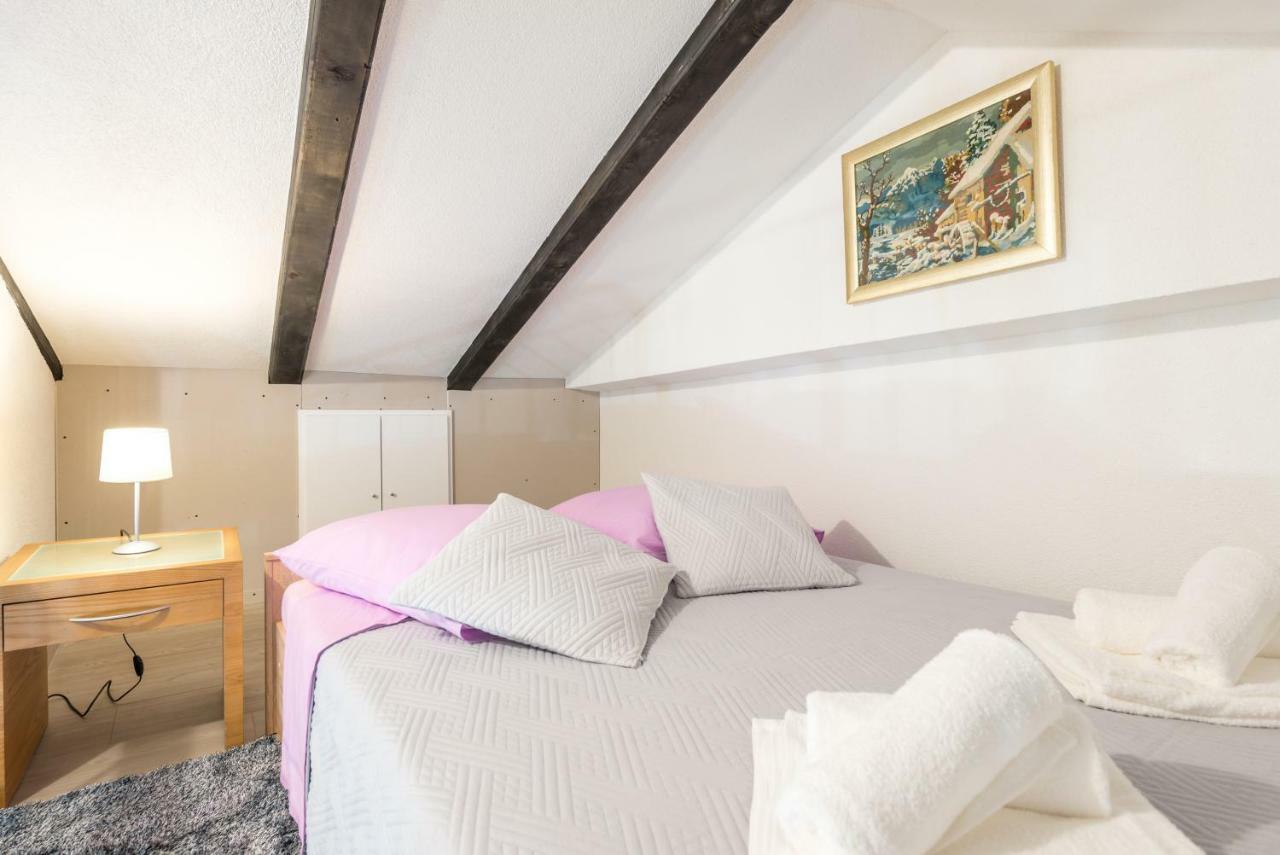 Tranquility And Nature In 4 Bedroom With Sea View Mokošica エクステリア 写真
