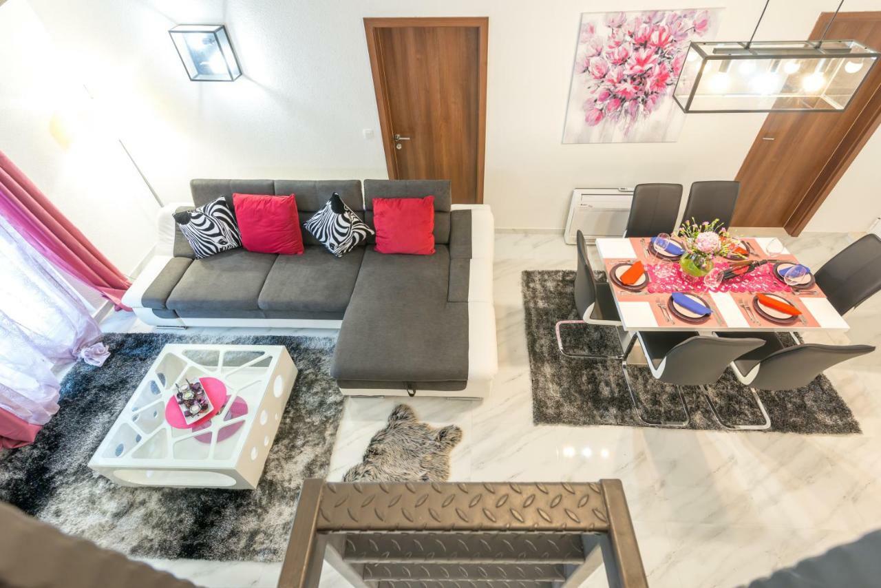 Tranquility And Nature In 4 Bedroom With Sea View Mokošica エクステリア 写真