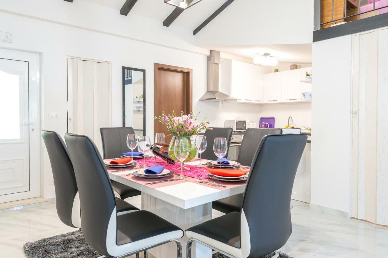 Tranquility And Nature In 4 Bedroom With Sea View Mokošica エクステリア 写真